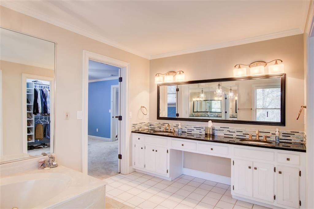 7155 Roswell Road Unit 44