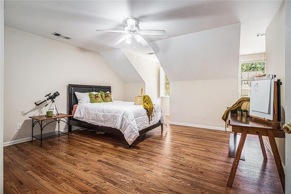 1600 Heritage Trail
