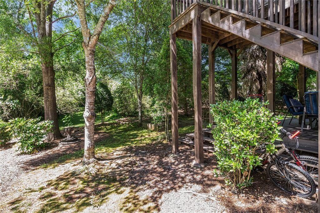 1600 Heritage Trail