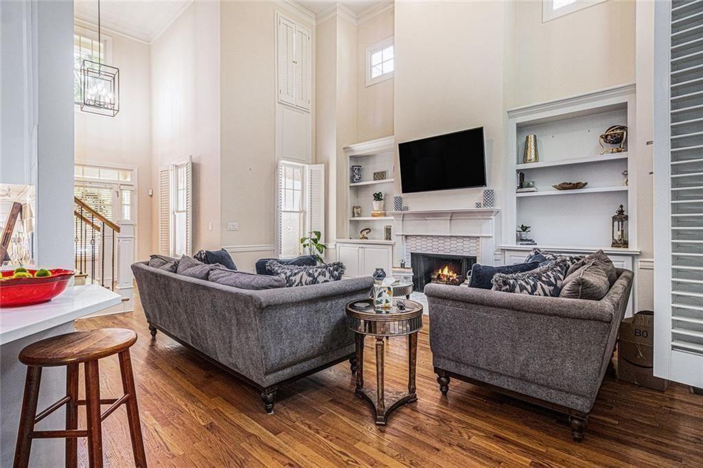 1600 Heritage Trail