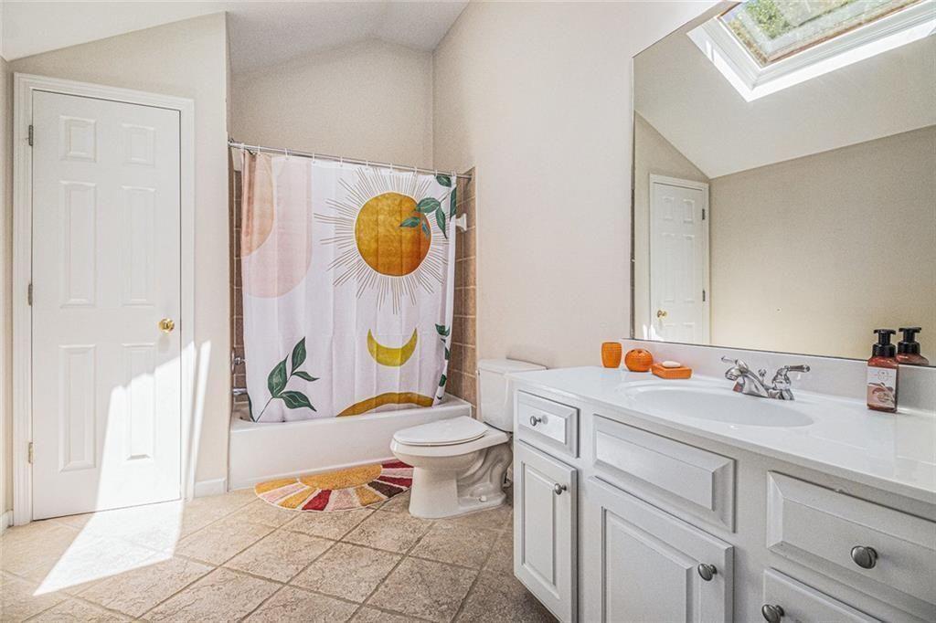 1600 Heritage Trail