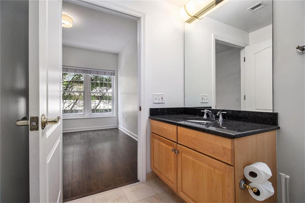 195 14th Street NE Unit 303