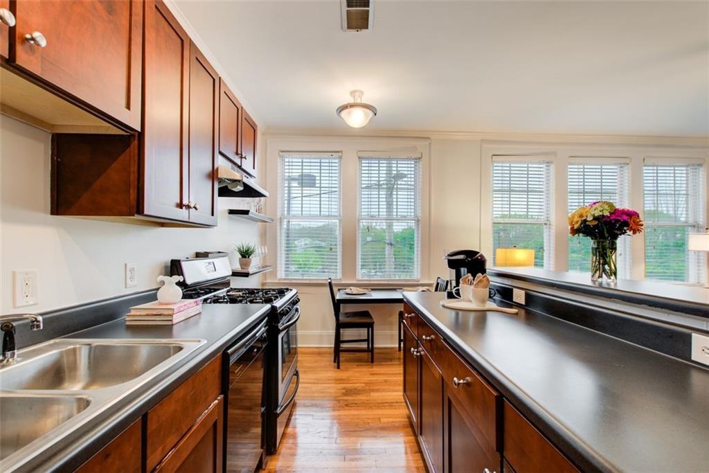 733 Frederica Street NE Unit 12
