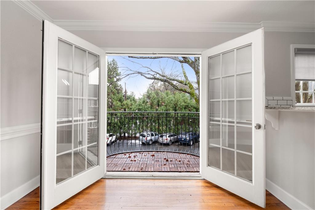 115 Peachtree Memorial Drive NW Unit B3