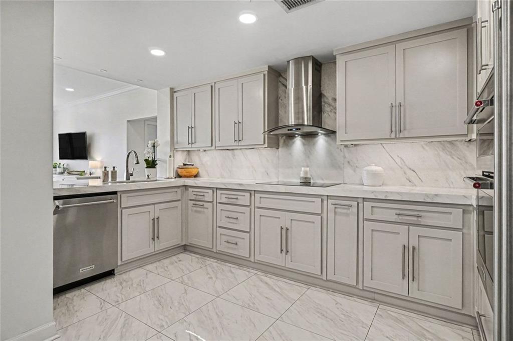 195 14th Street NE Unit 2806