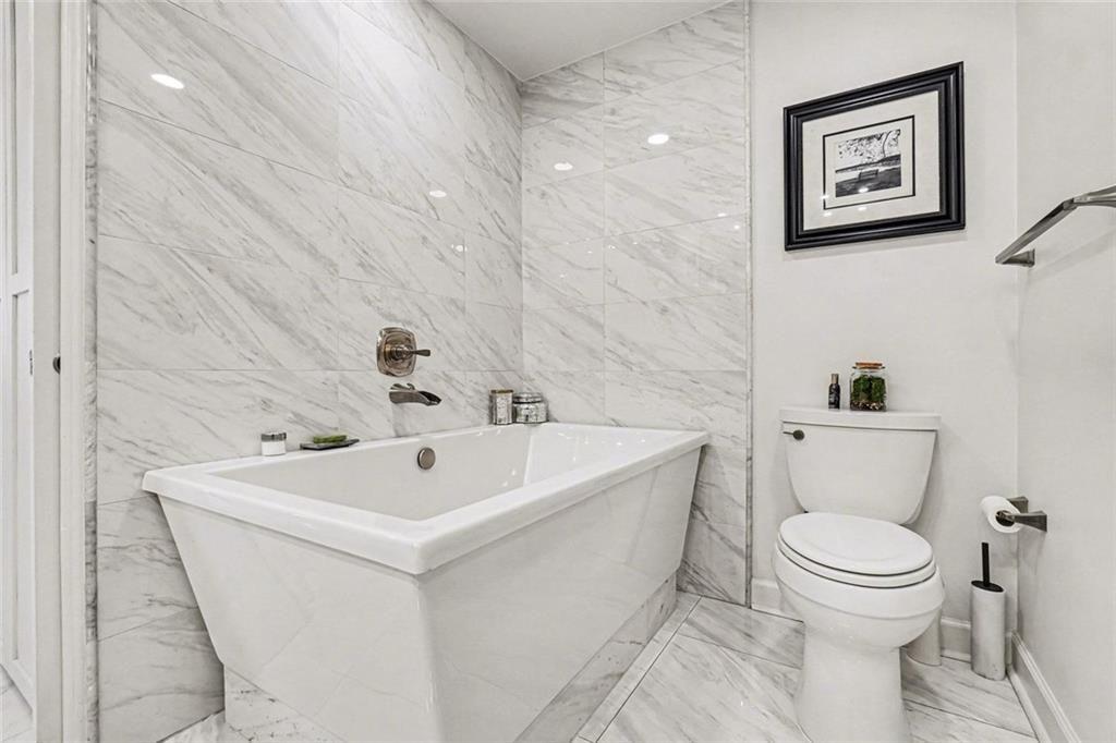 195 14th Street NE Unit 2806