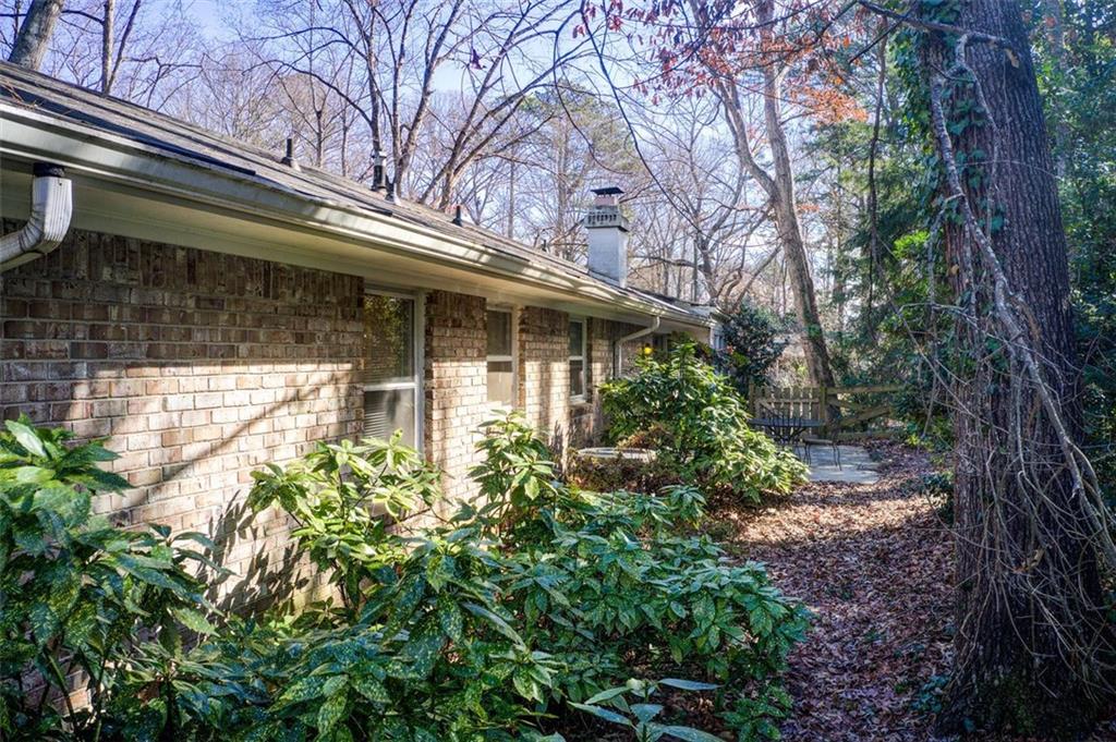 859 Candy Lane SW