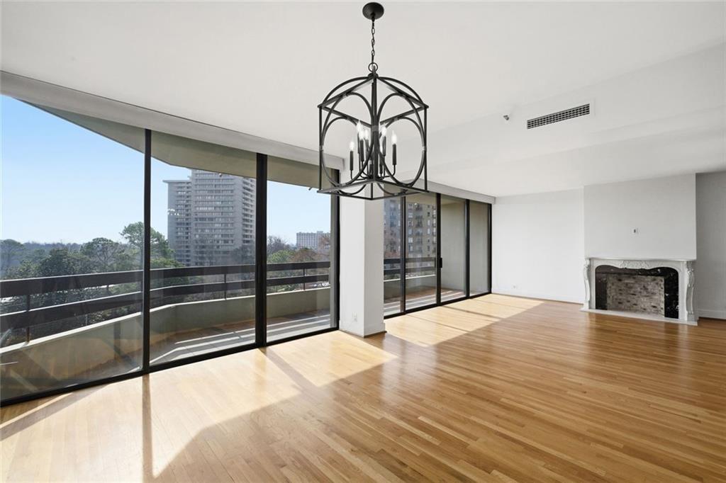 2660 Peachtree Road NW Unit 9G