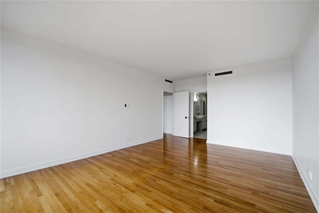 2660 Peachtree Road NW Unit 9G