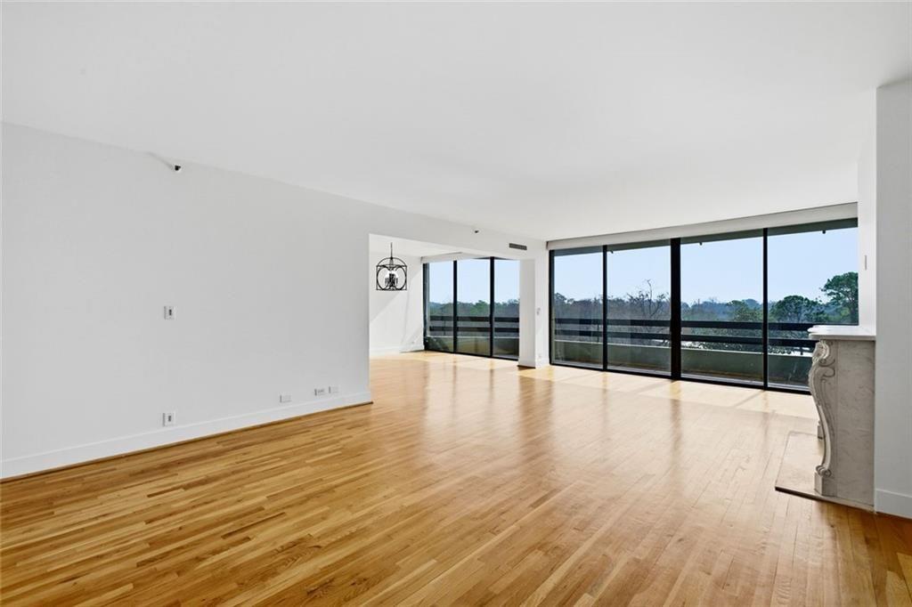 2660 Peachtree Road NW Unit 9G