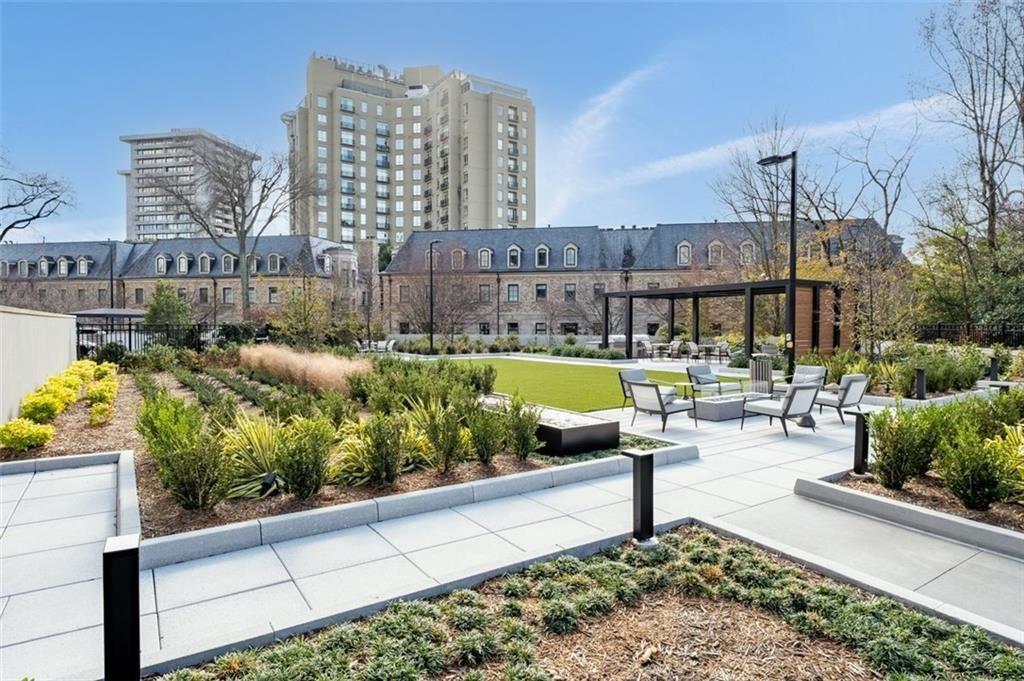 2660 Peachtree Road NW Unit 9G