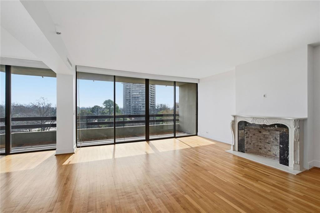 2660 Peachtree Road NW Unit 9G