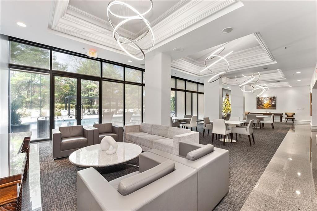 2660 Peachtree Road NW Unit 9G