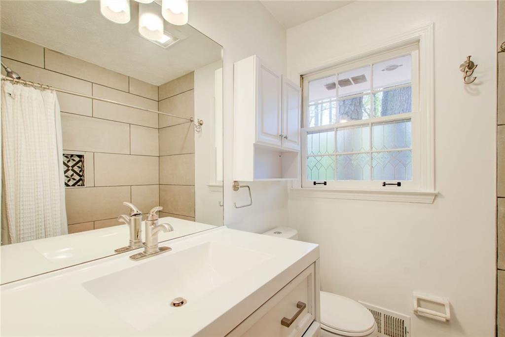 3553 Sandy Woods Lane