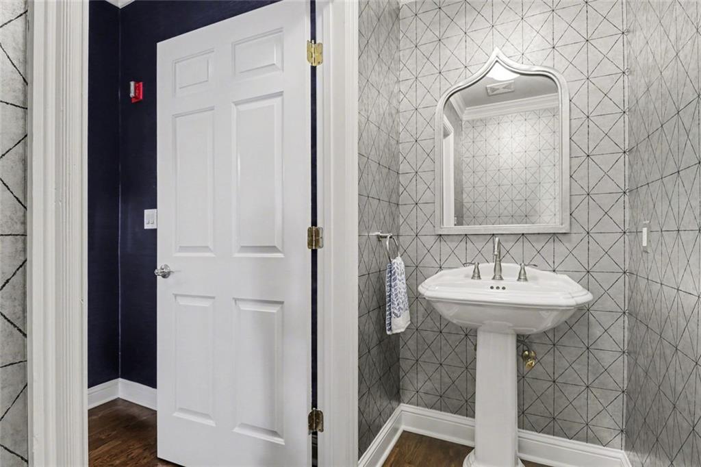 1735 Peachtree Street NE Unit 216