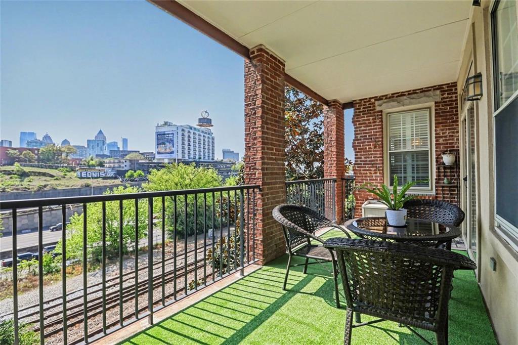 1735 Peachtree Street NE Unit 216