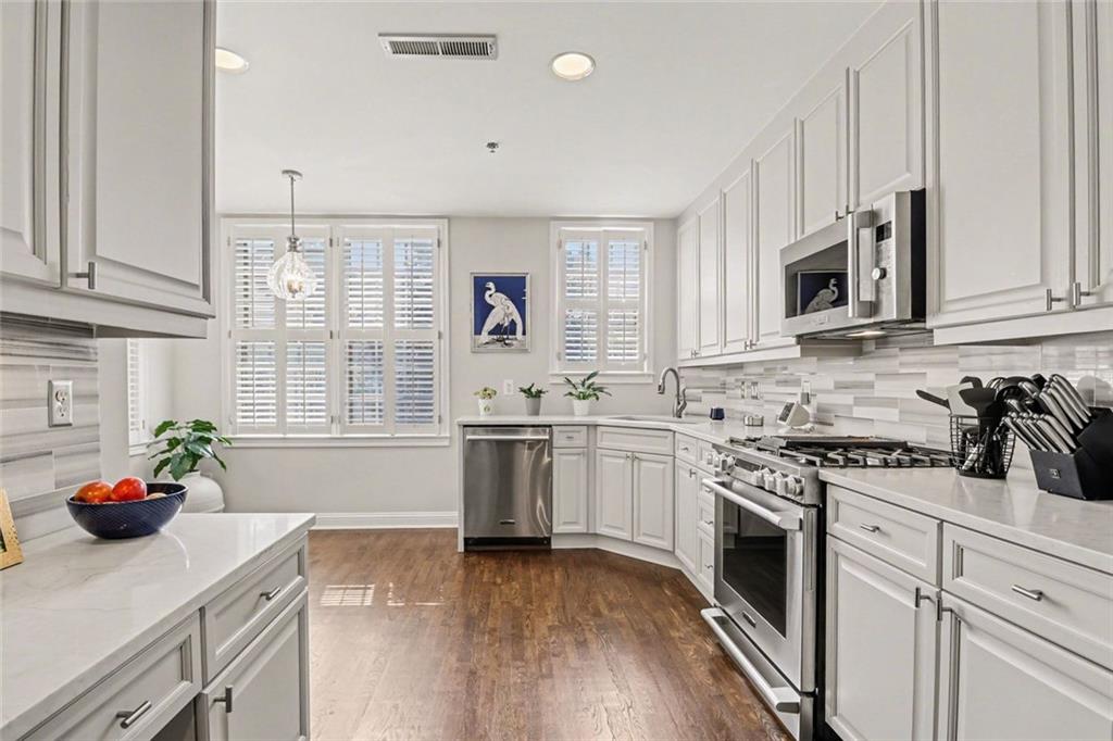 1735 Peachtree Street NE Unit 216