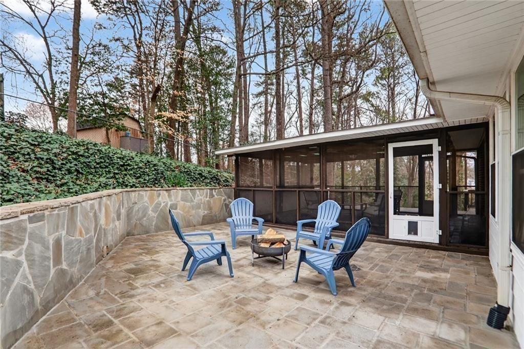 2560 Skyland Trail NE