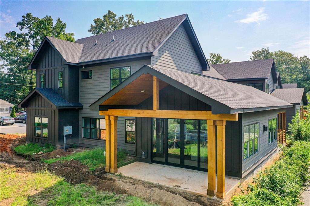 2303 Brockett Road