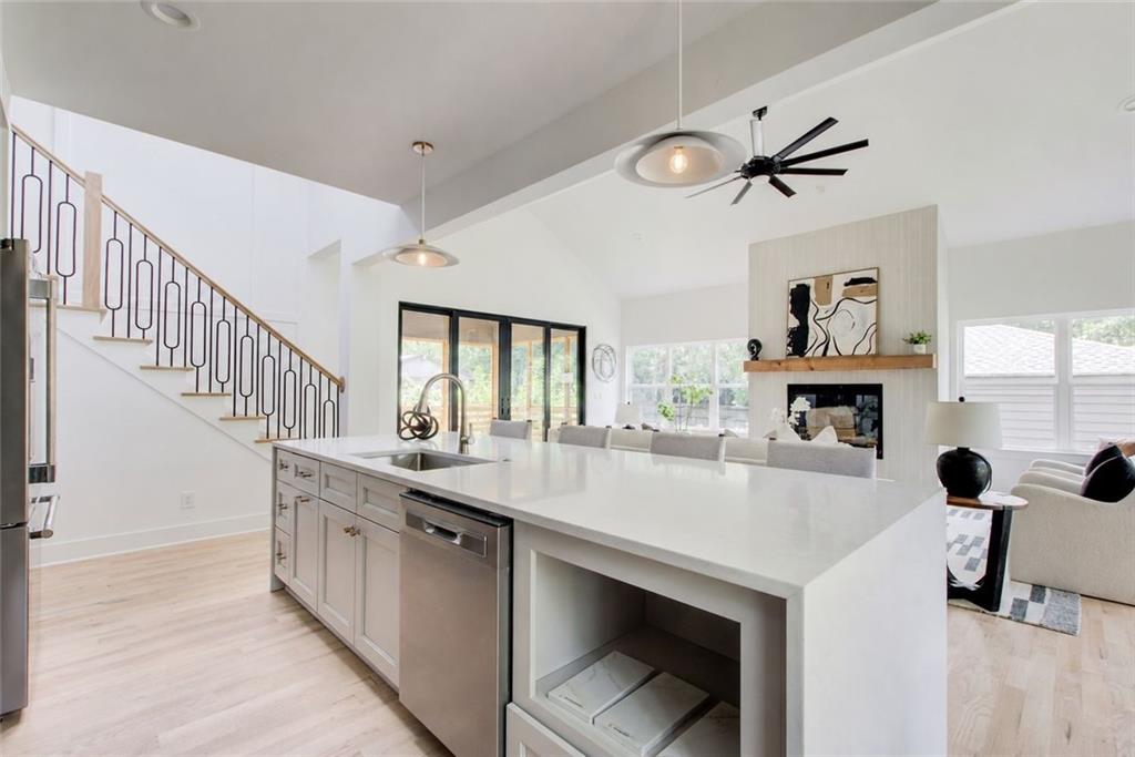2303 Brockett Road