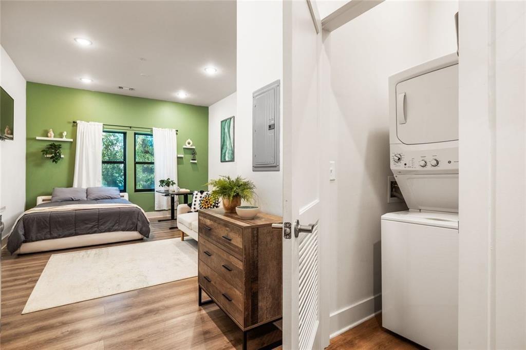 112 Rogers Street NE Unit 202