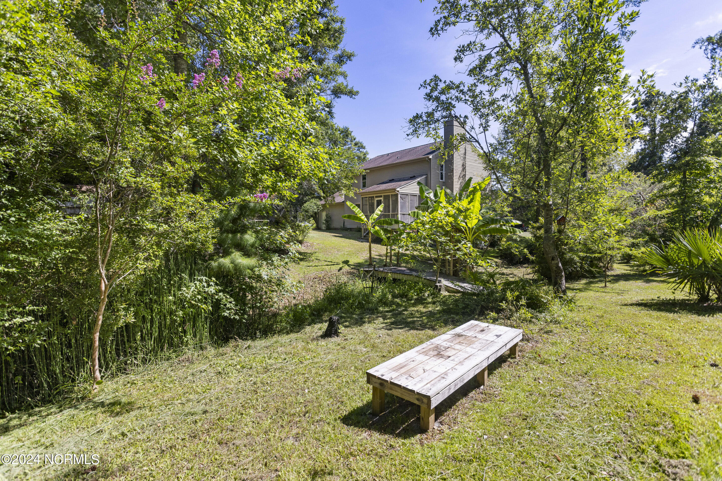 2640 Middle Sound Loop Road