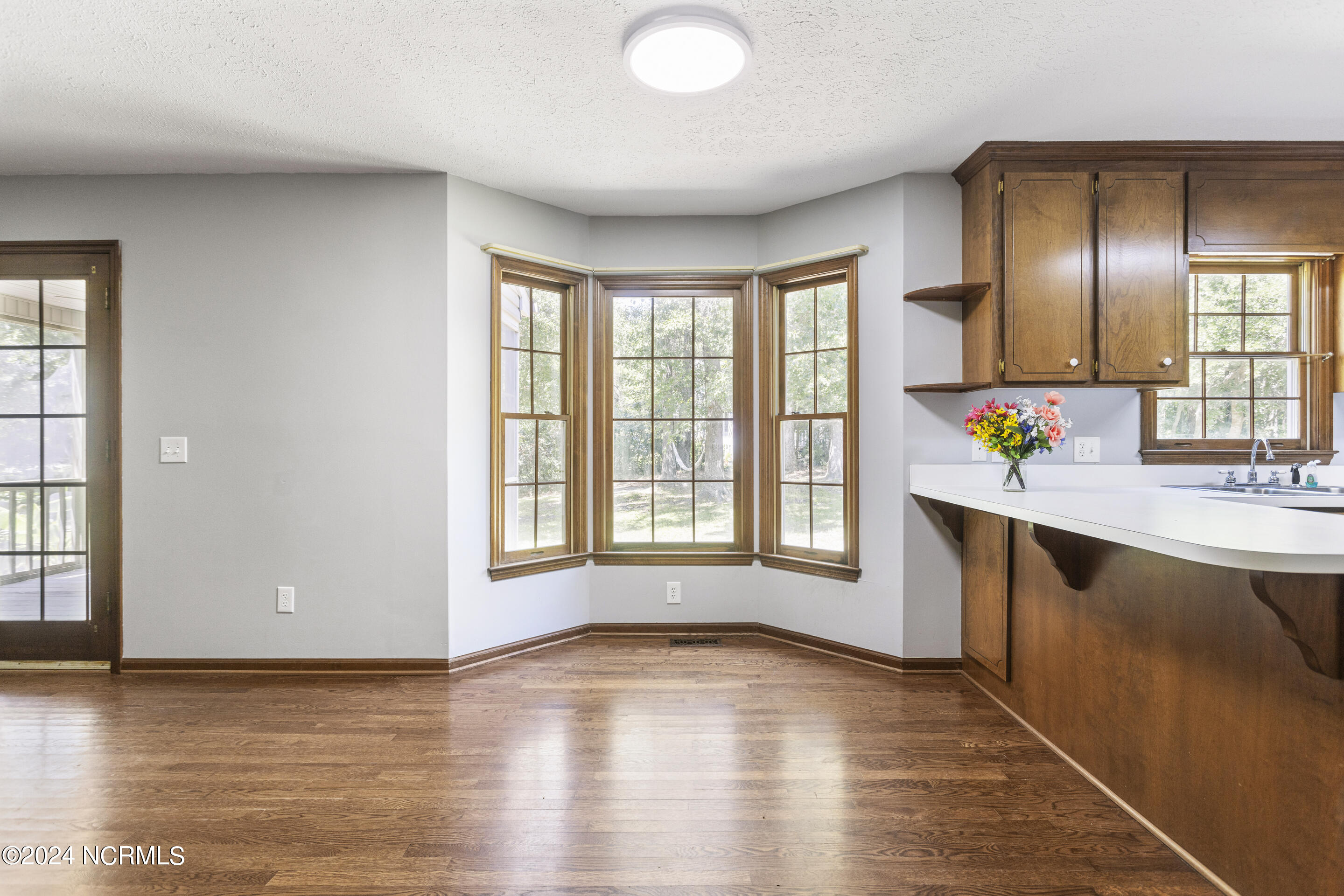 2640 Middle Sound Loop Road