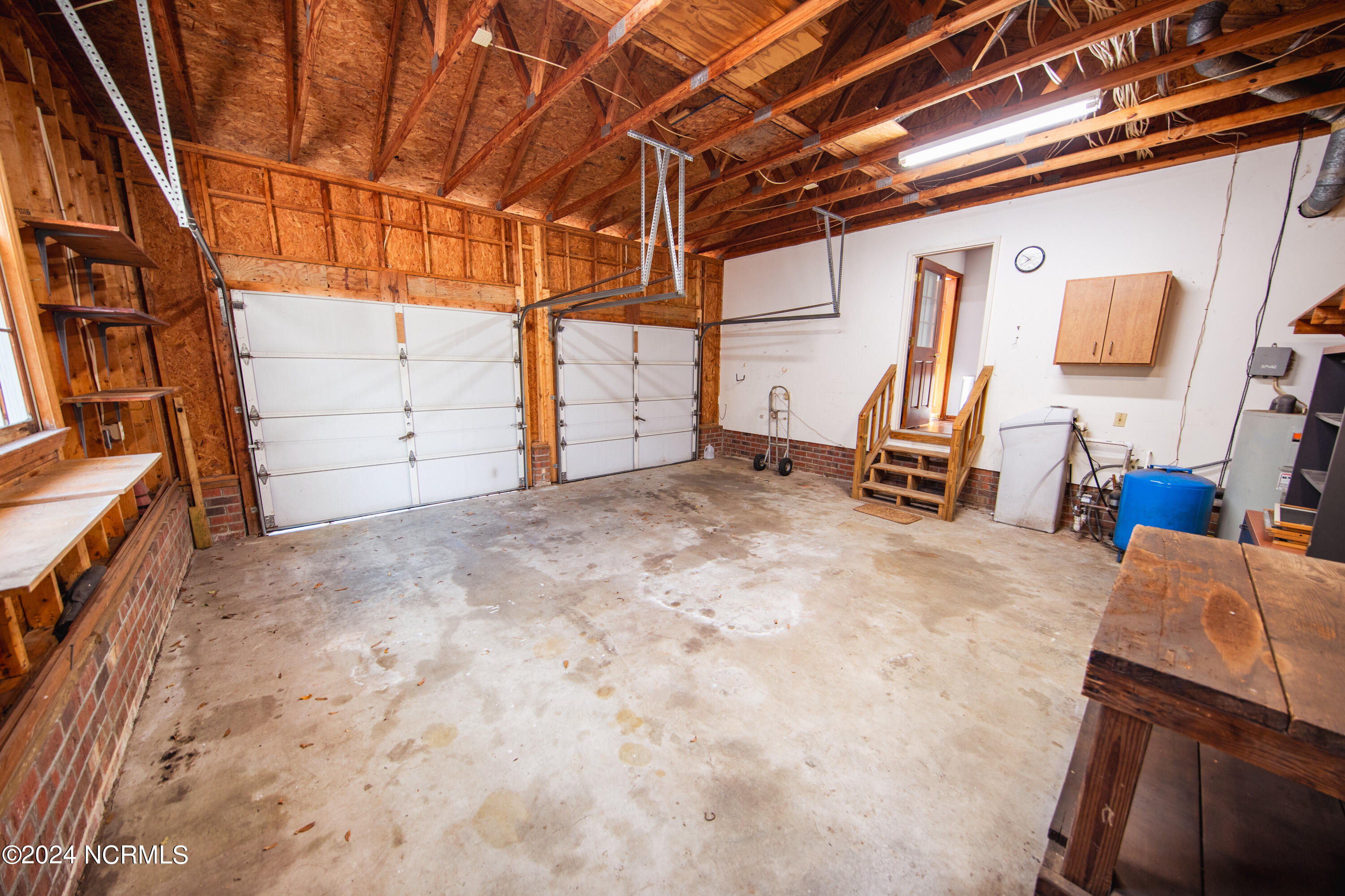 2640 Middle Sound Loop Road