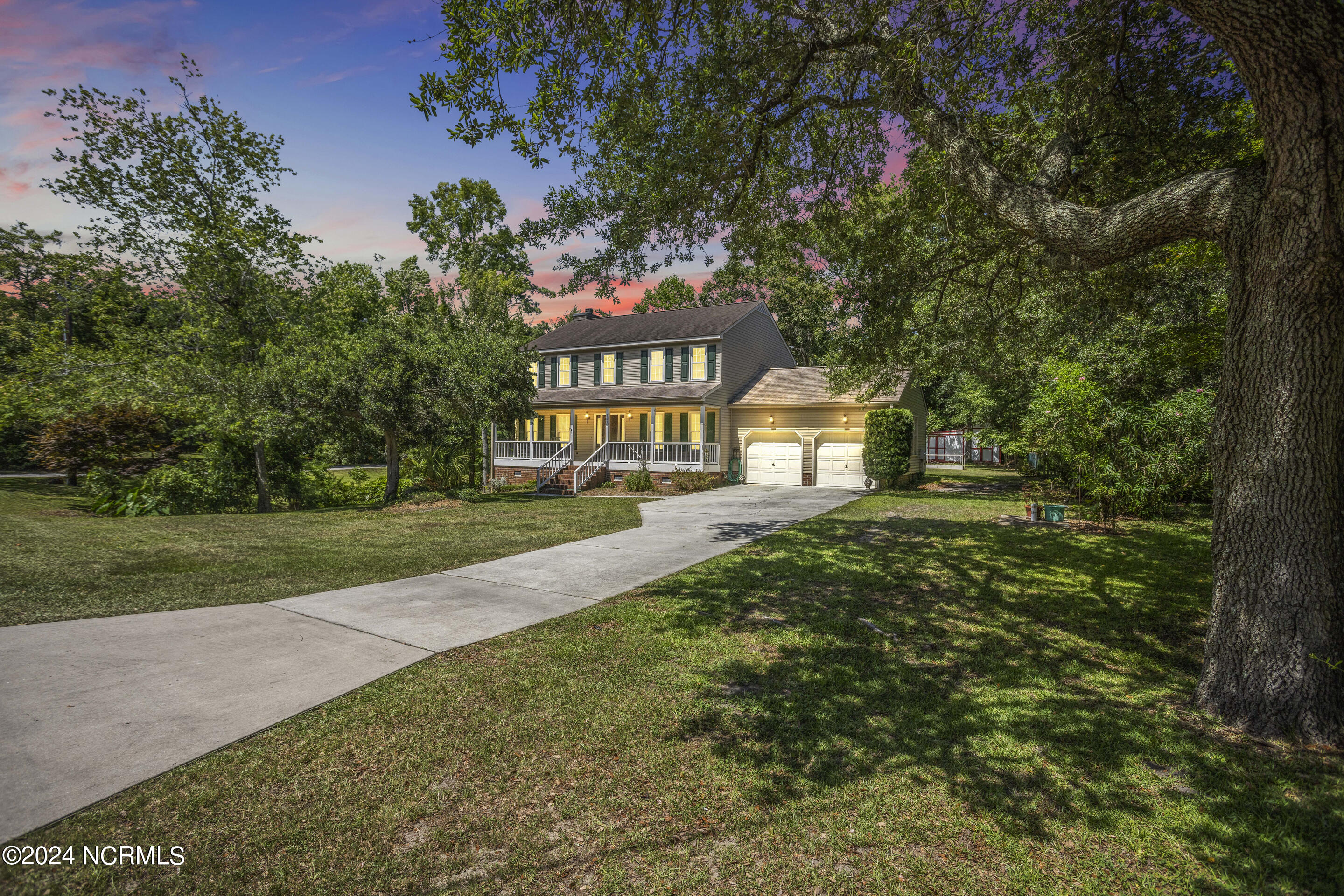 2640 Middle Sound Loop Road