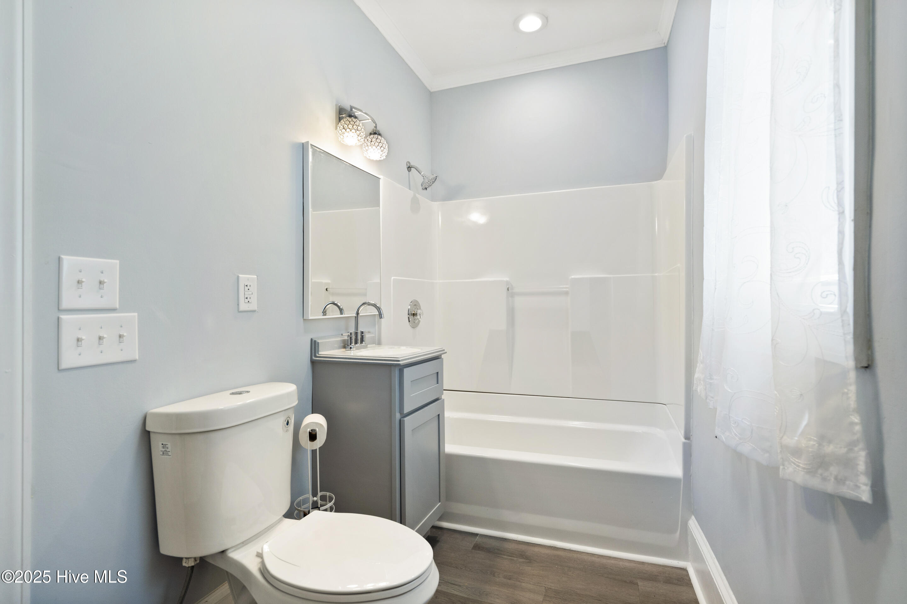 5610 Forest Ave. Avenue