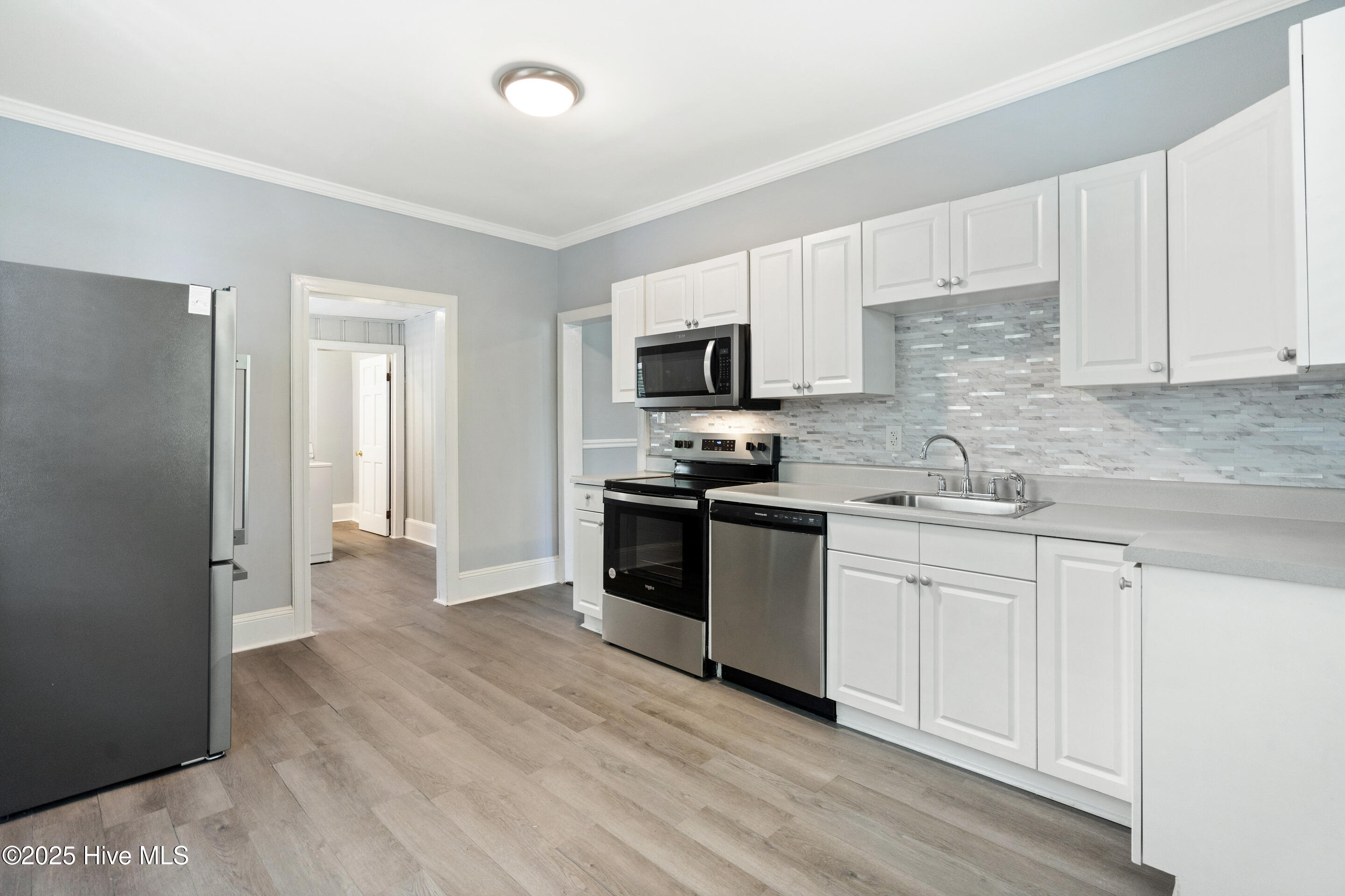 5610 Forest Ave. Avenue