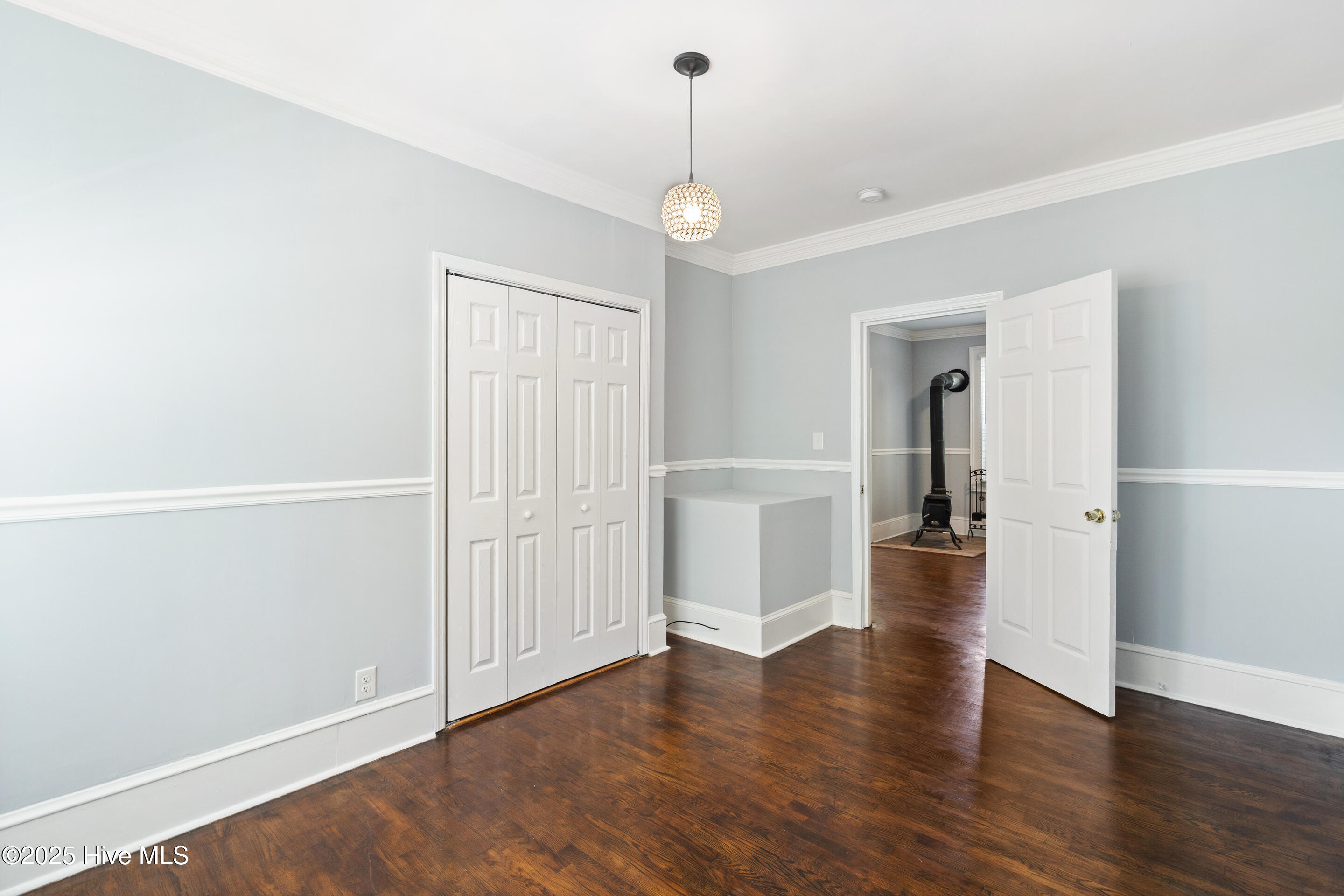 5610 Forest Ave. Avenue