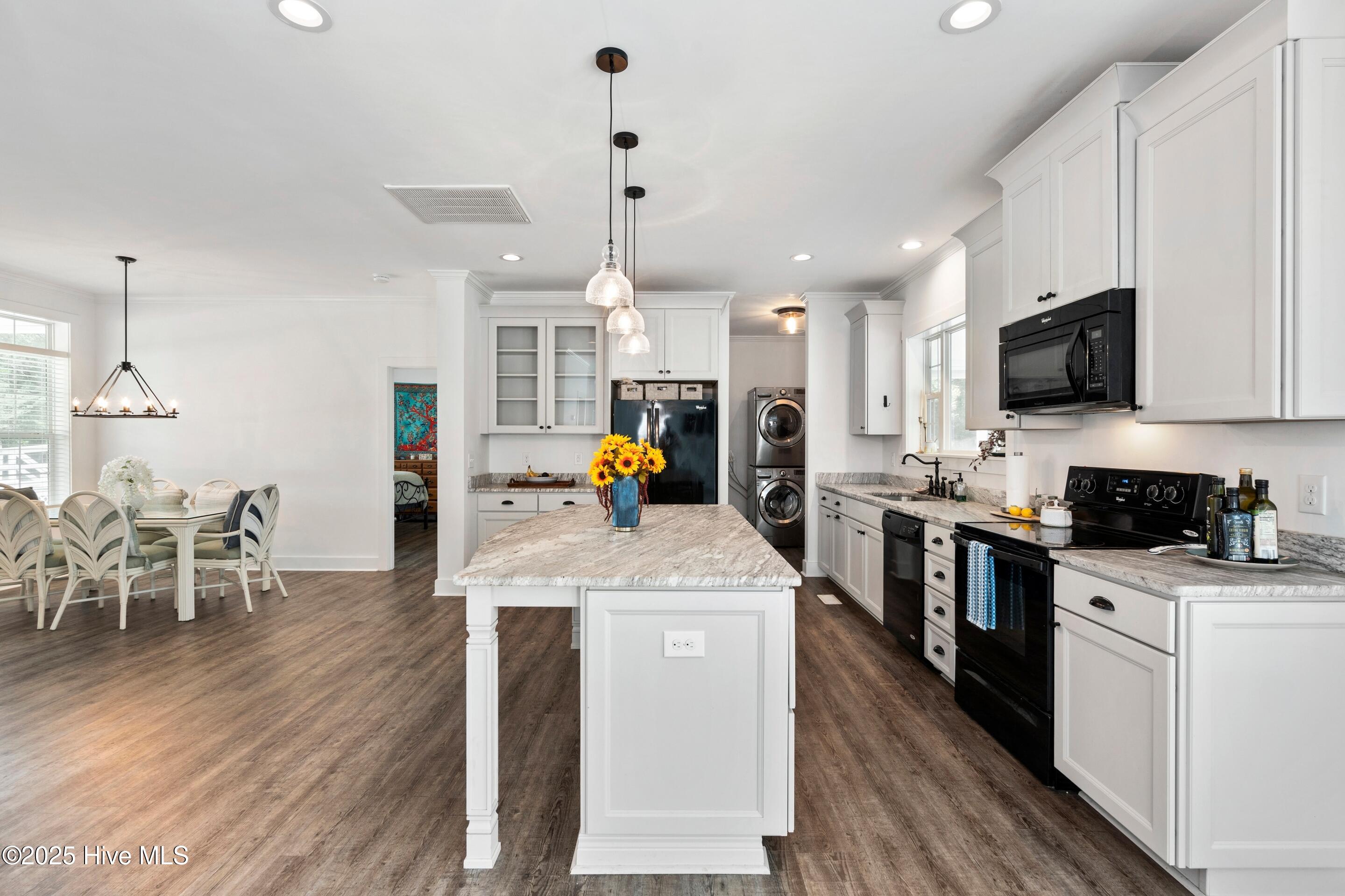 1933 Estate Street SW