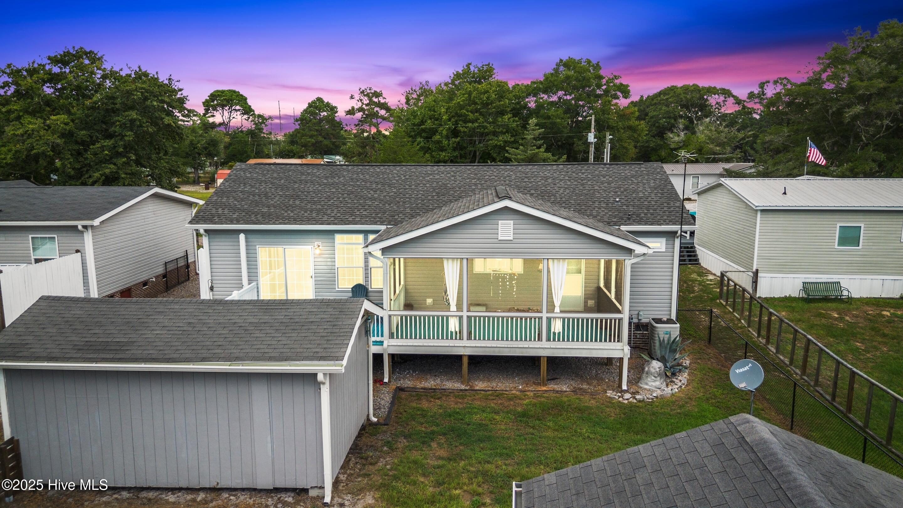 1933 Estate Street SW