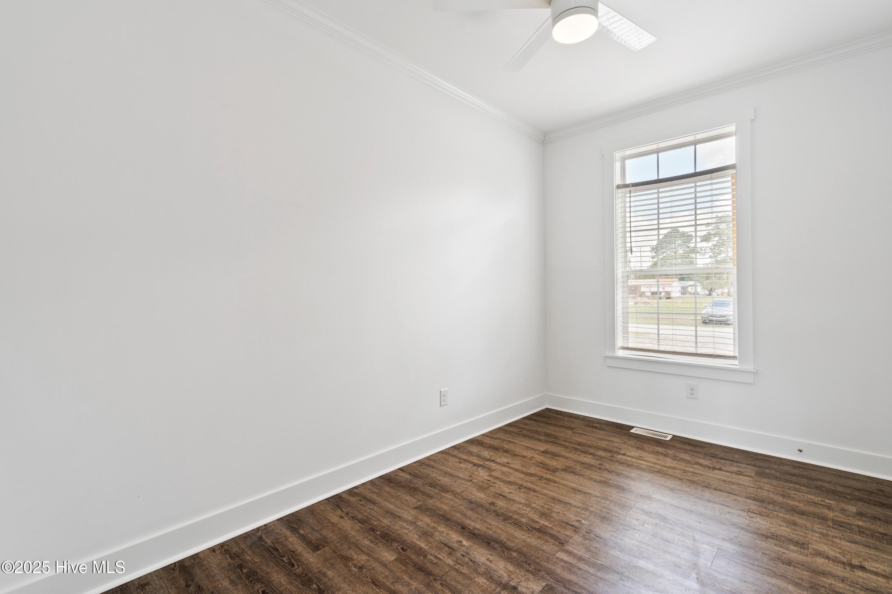 1933 Estate Street SW