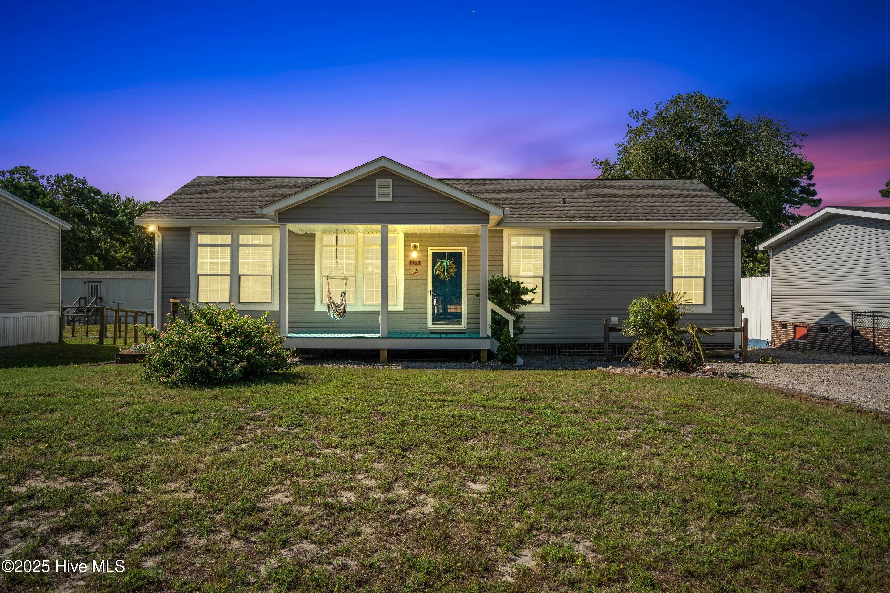 1933 Estate Street SW