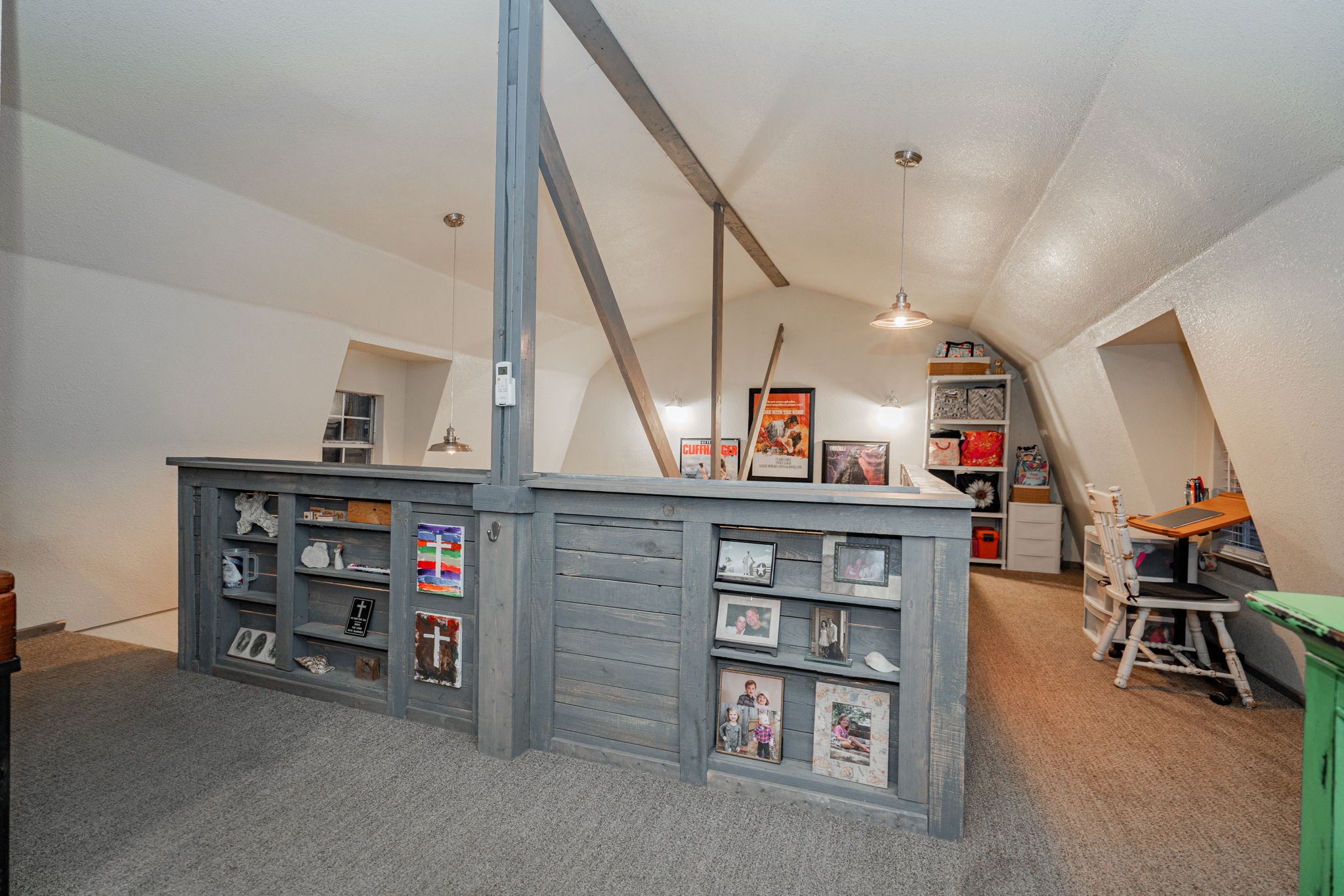 1875 Lake Highland W