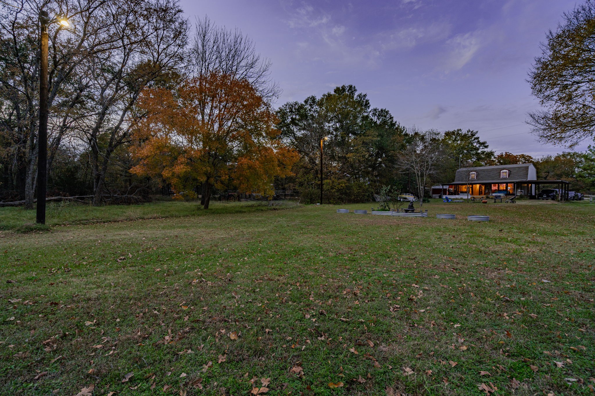 1875 Lake Highland W