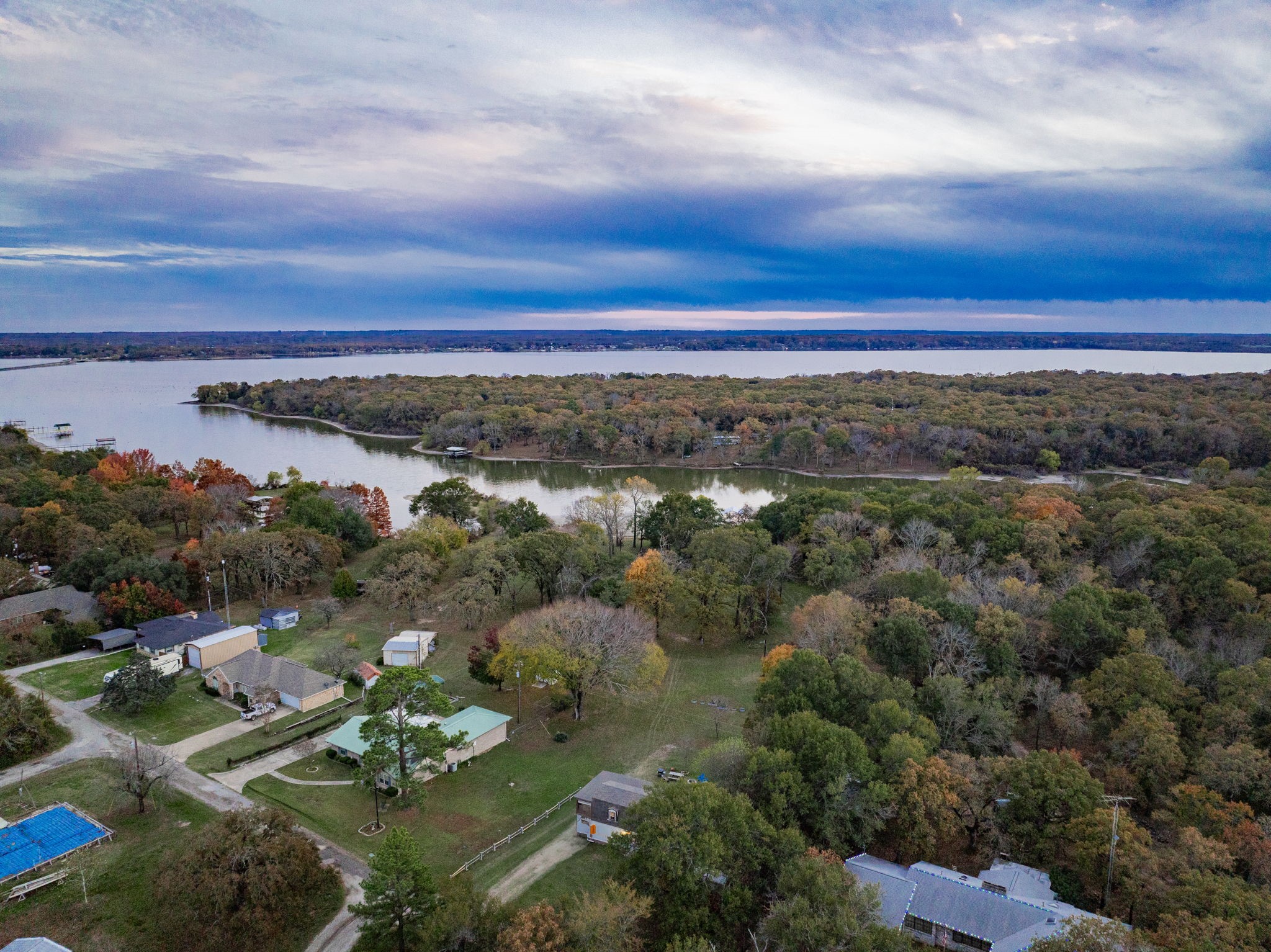 1875 Lake Highland W