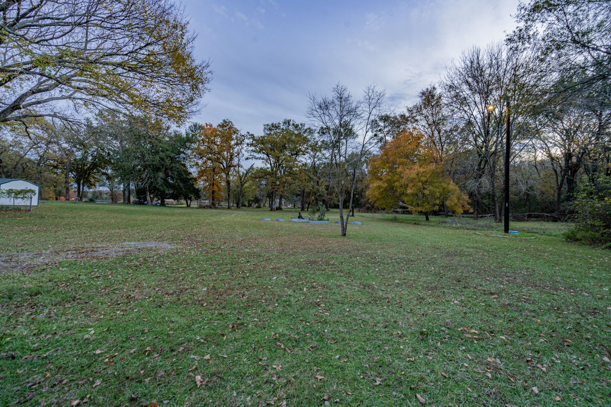 1875 Lake Highland W