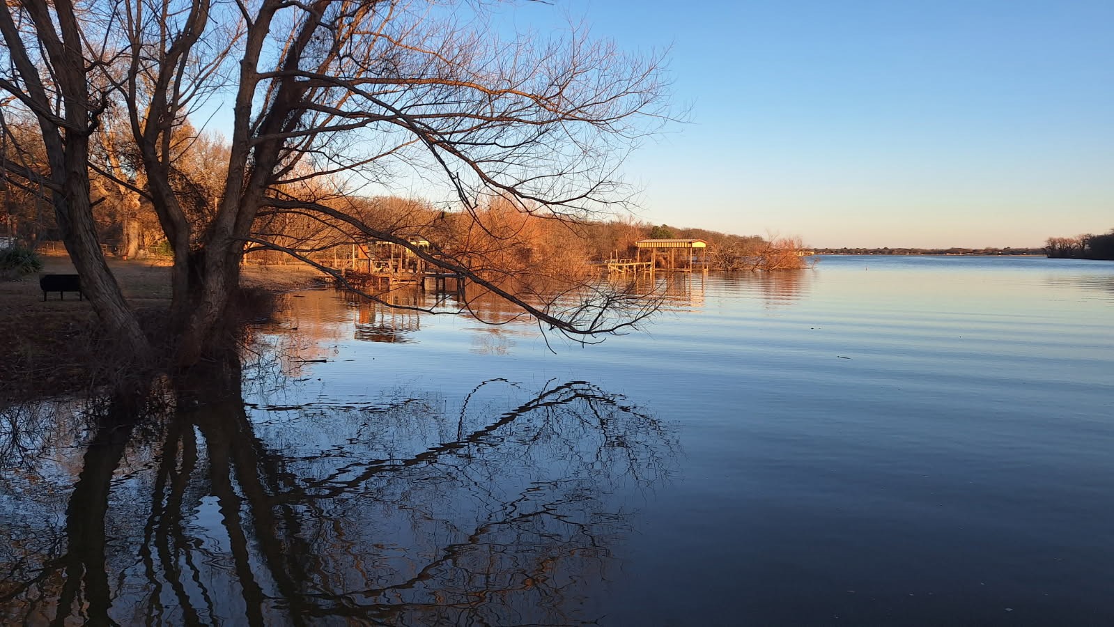 1875 Lake Highland W