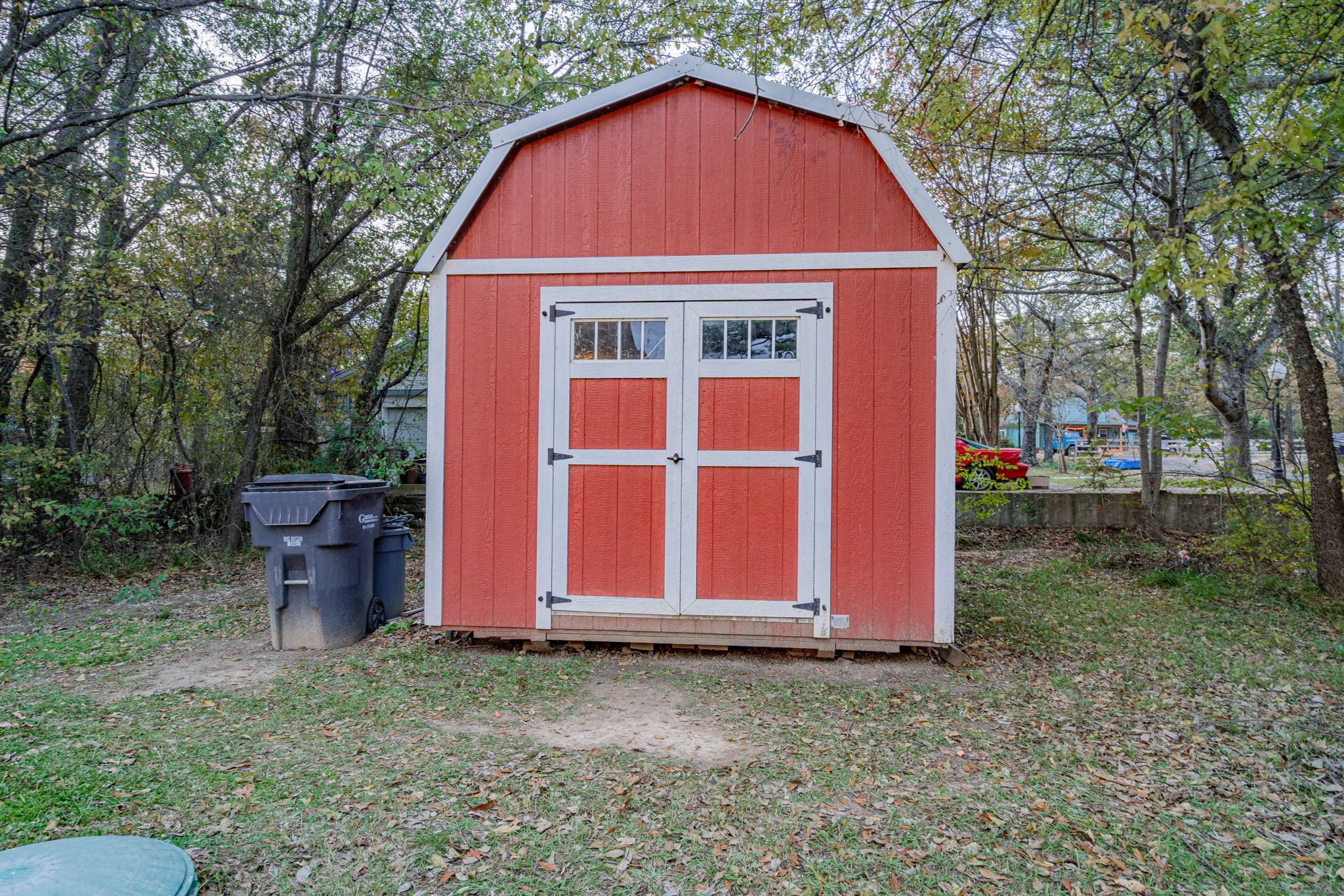 1875 Lake Highland W