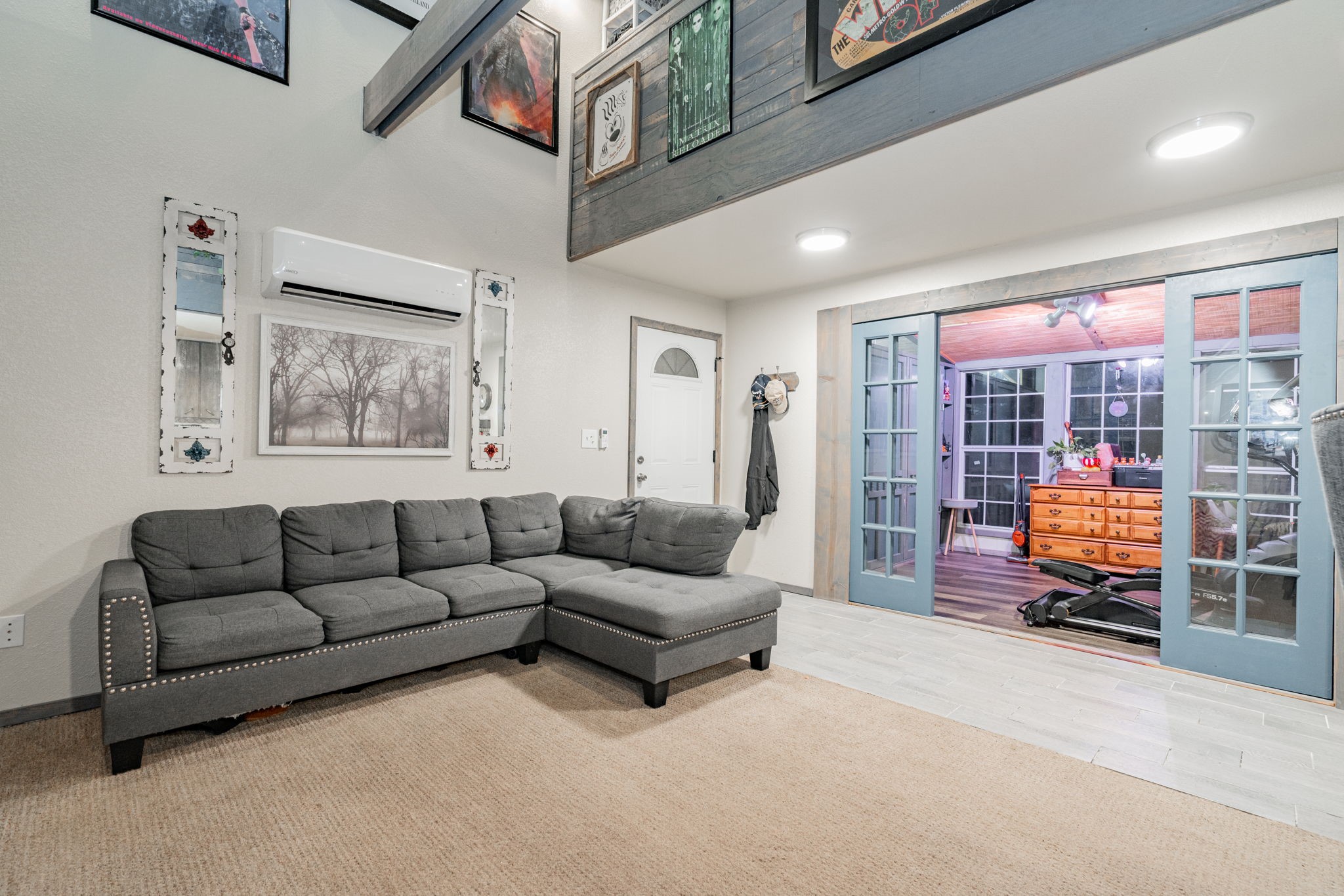 1875 Lake Highland W