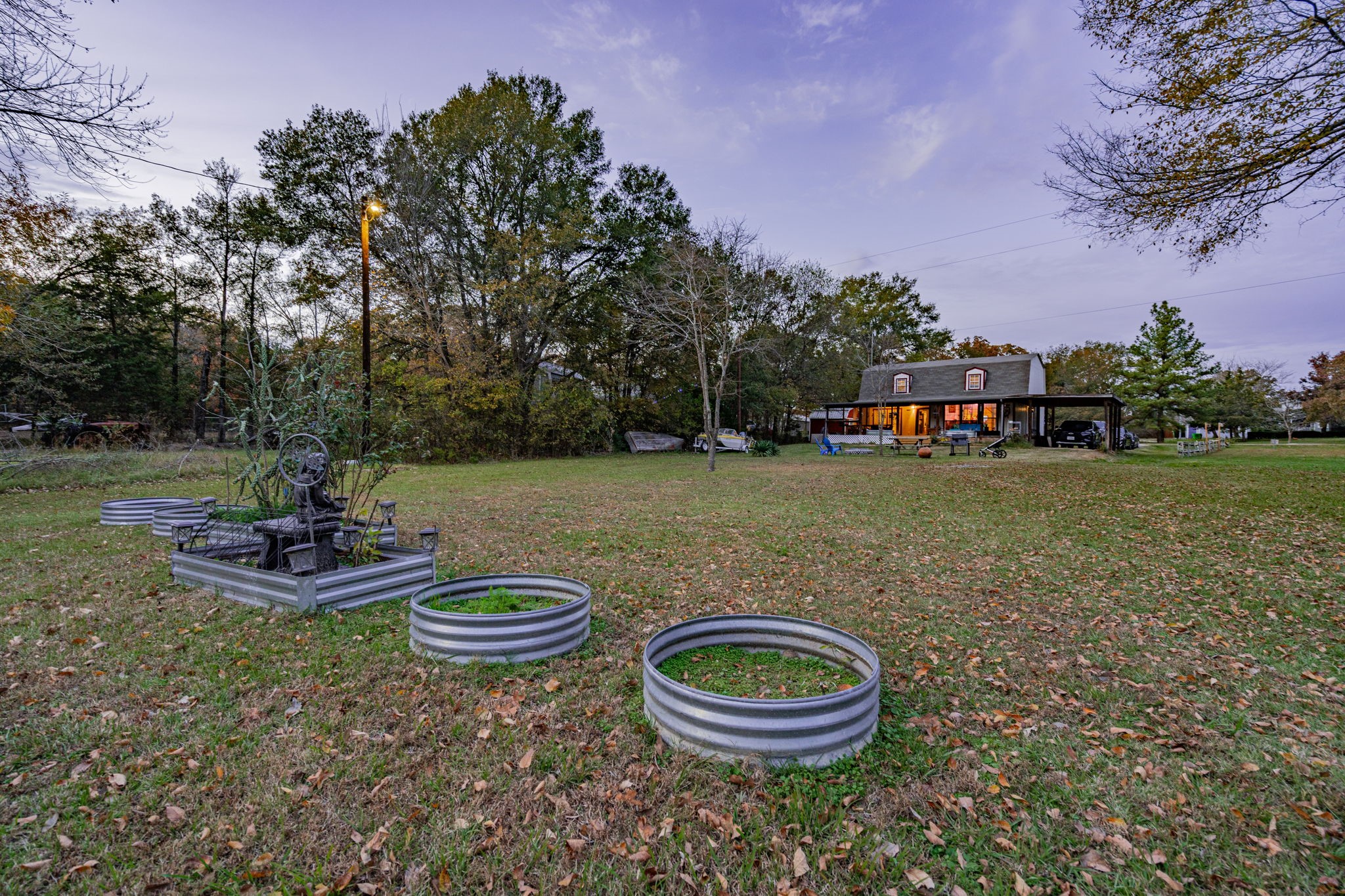 1875 Lake Highland W