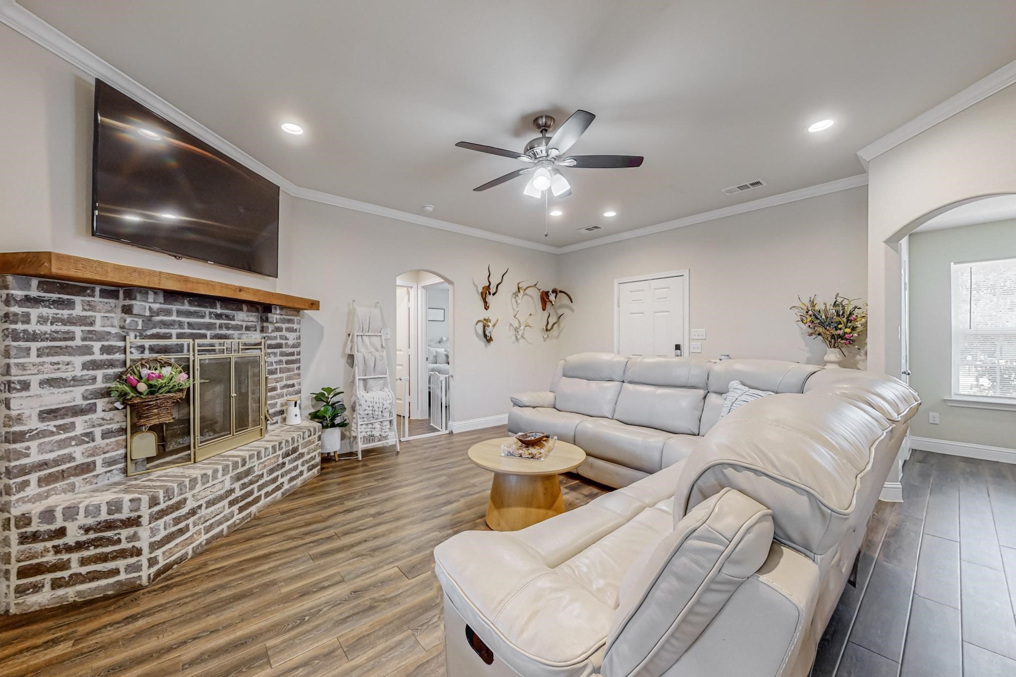 16158 County Road 355