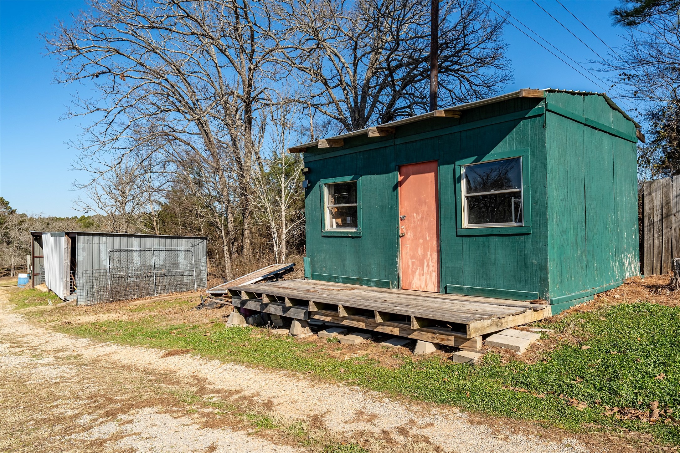 8912 W State Highway 294