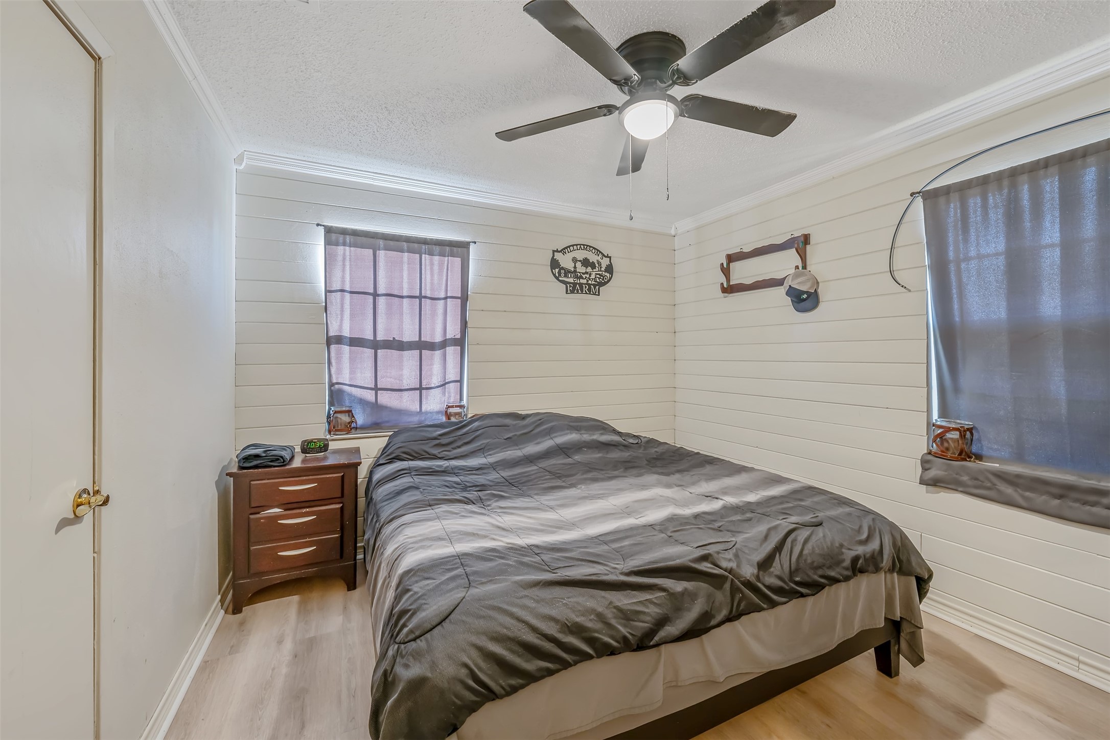 8912 W State Highway 294