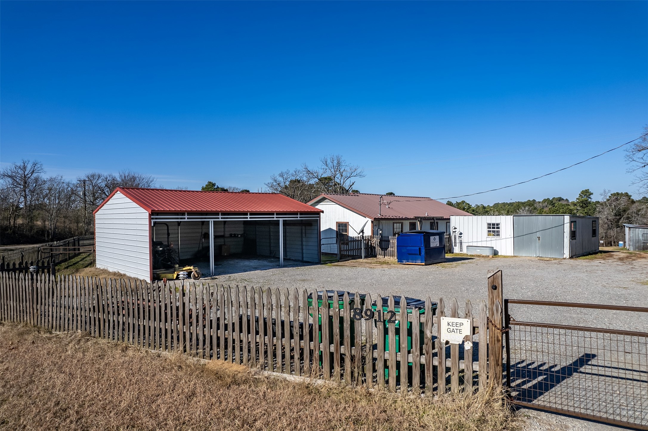 8912 W State Highway 294