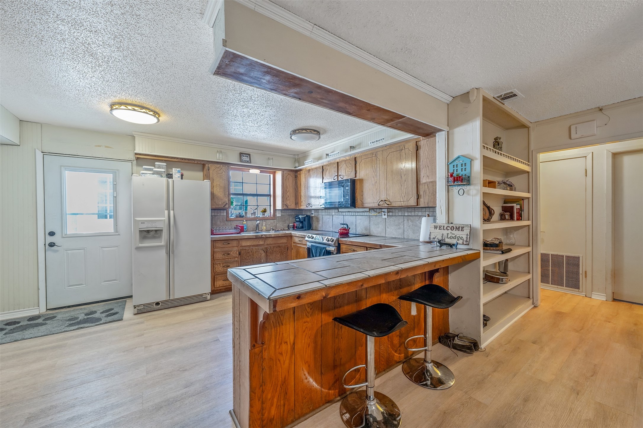 8912 W State Highway 294