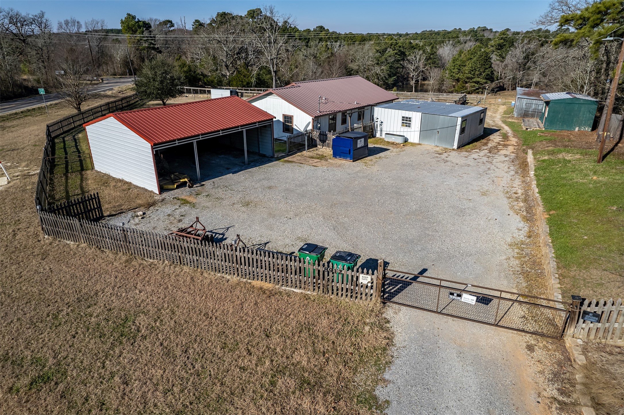 8912 W State Highway 294